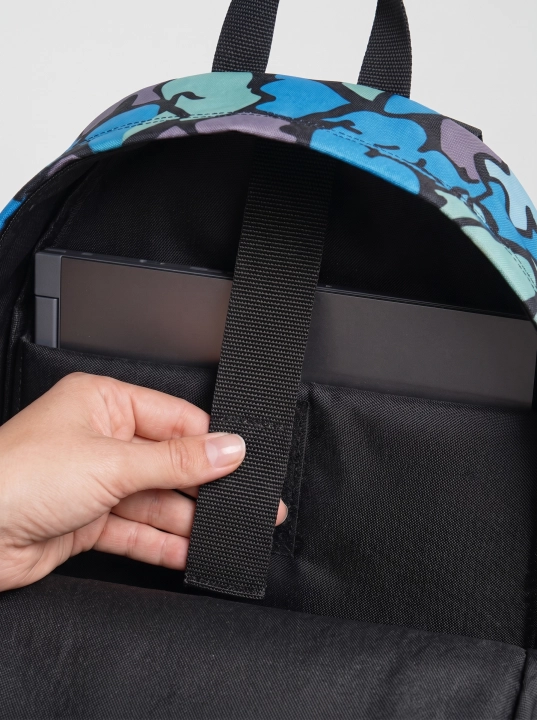 schoolbag_blue_2.jpeg